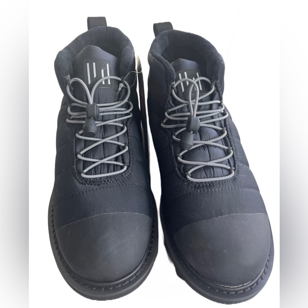 NIB Women’s Holden Apres Boot - Picture 2 of 5
